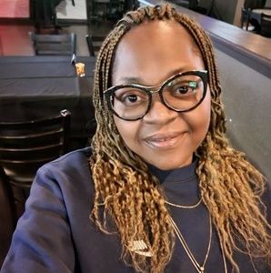 Meet your Posher, Karima